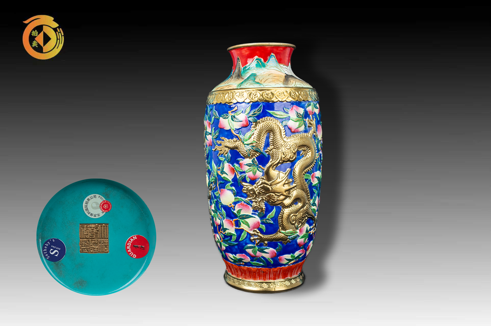 中国陶瓷◇「 清◇ 乾隆年製 粉彩 祥雲龍紋棒槌瓶◇ 」